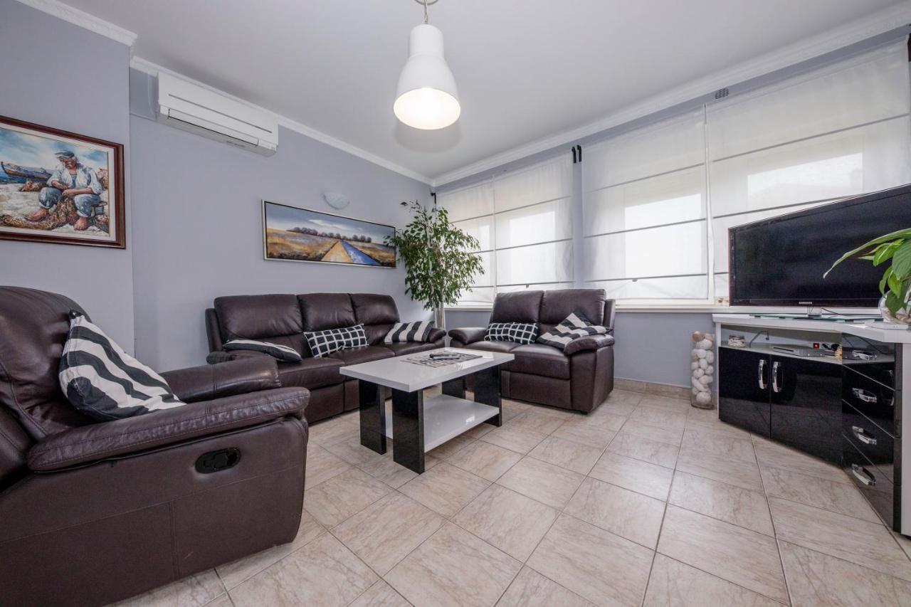 Apartmani Ana & Milo Lopar Εξωτερικό φωτογραφία