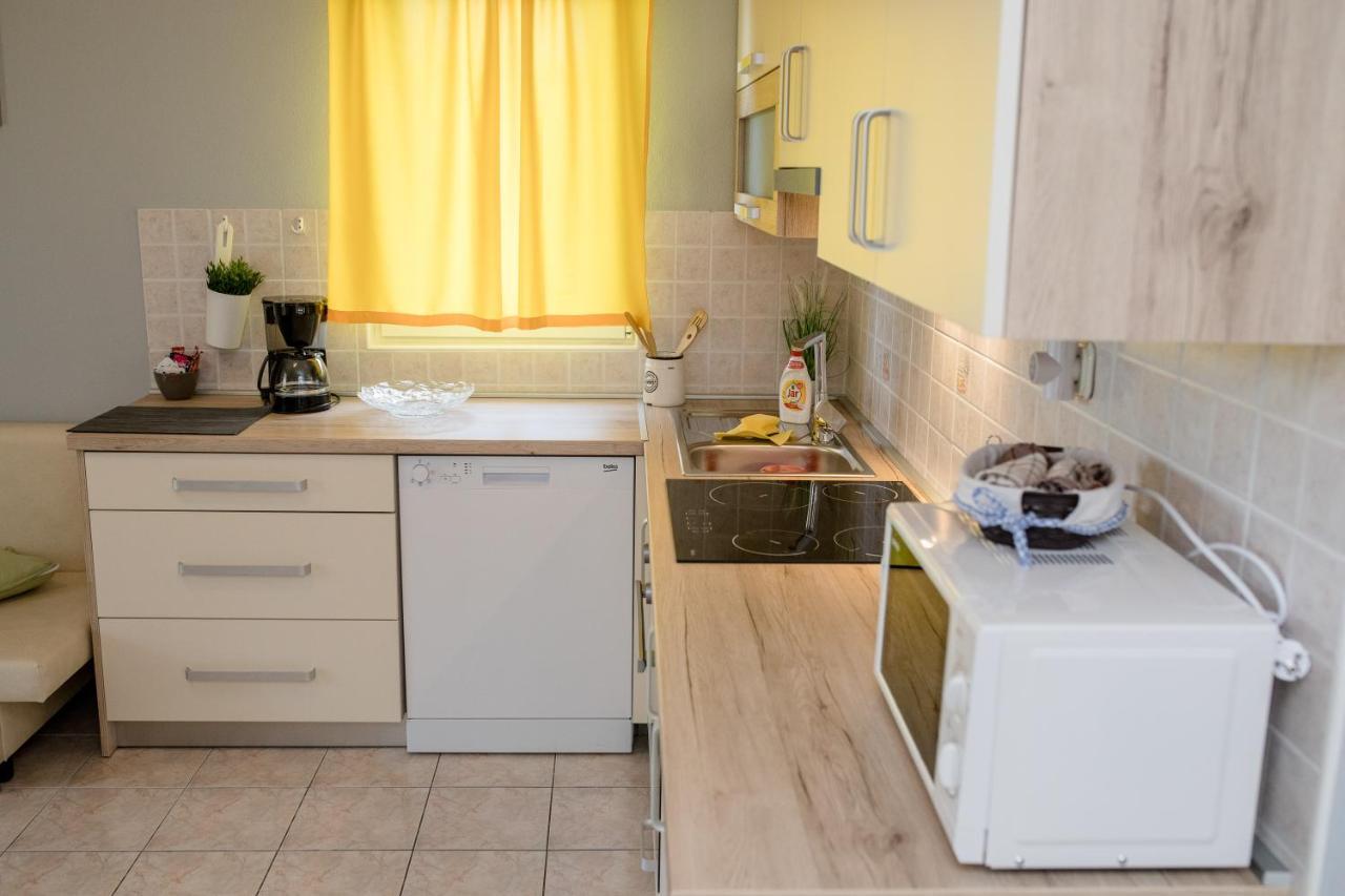 Apartmani Ana & Milo Lopar Εξωτερικό φωτογραφία
